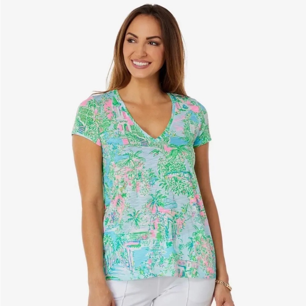 Lilly Pulitzer Etta V-Neck Short Sleeve Top Lilly Loves Palm Beach Size M